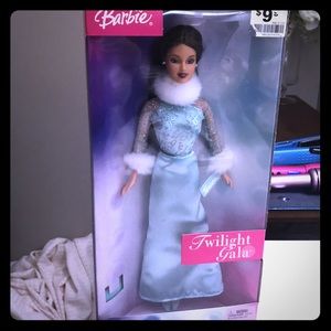 2003 Twilight Gala Brunette Barbie in Blue Gown
